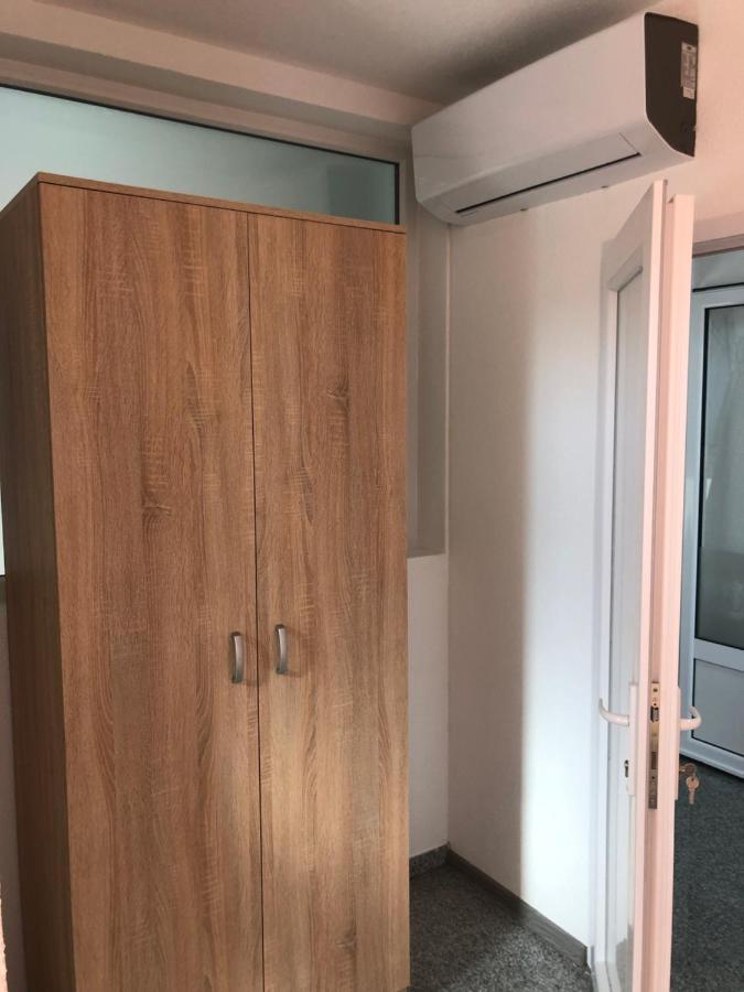 Binta Hostel Vranje Kültér fotó