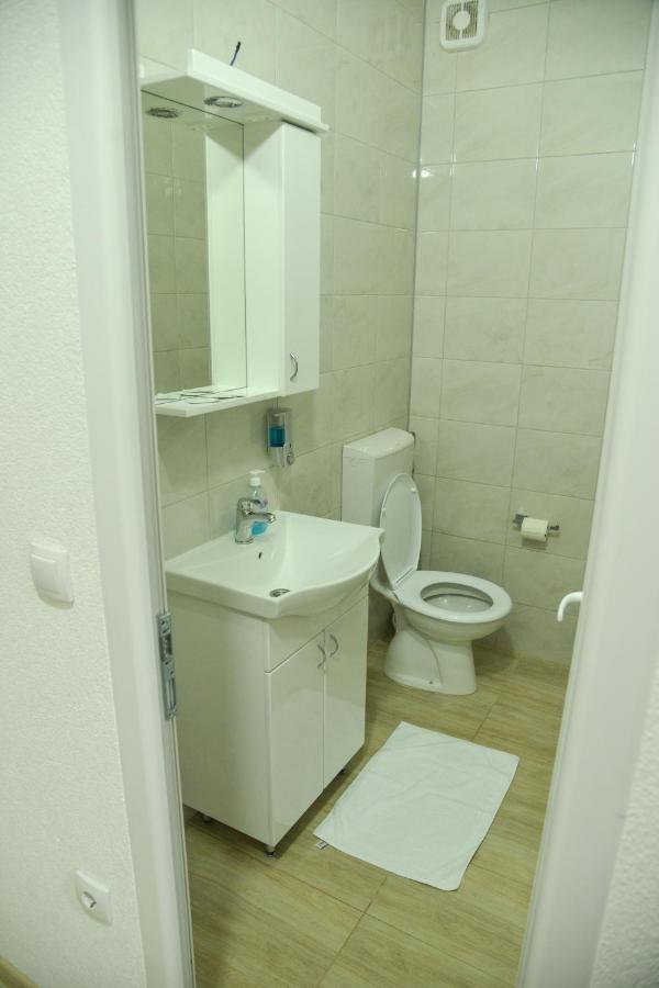 Binta Hostel Vranje Kültér fotó