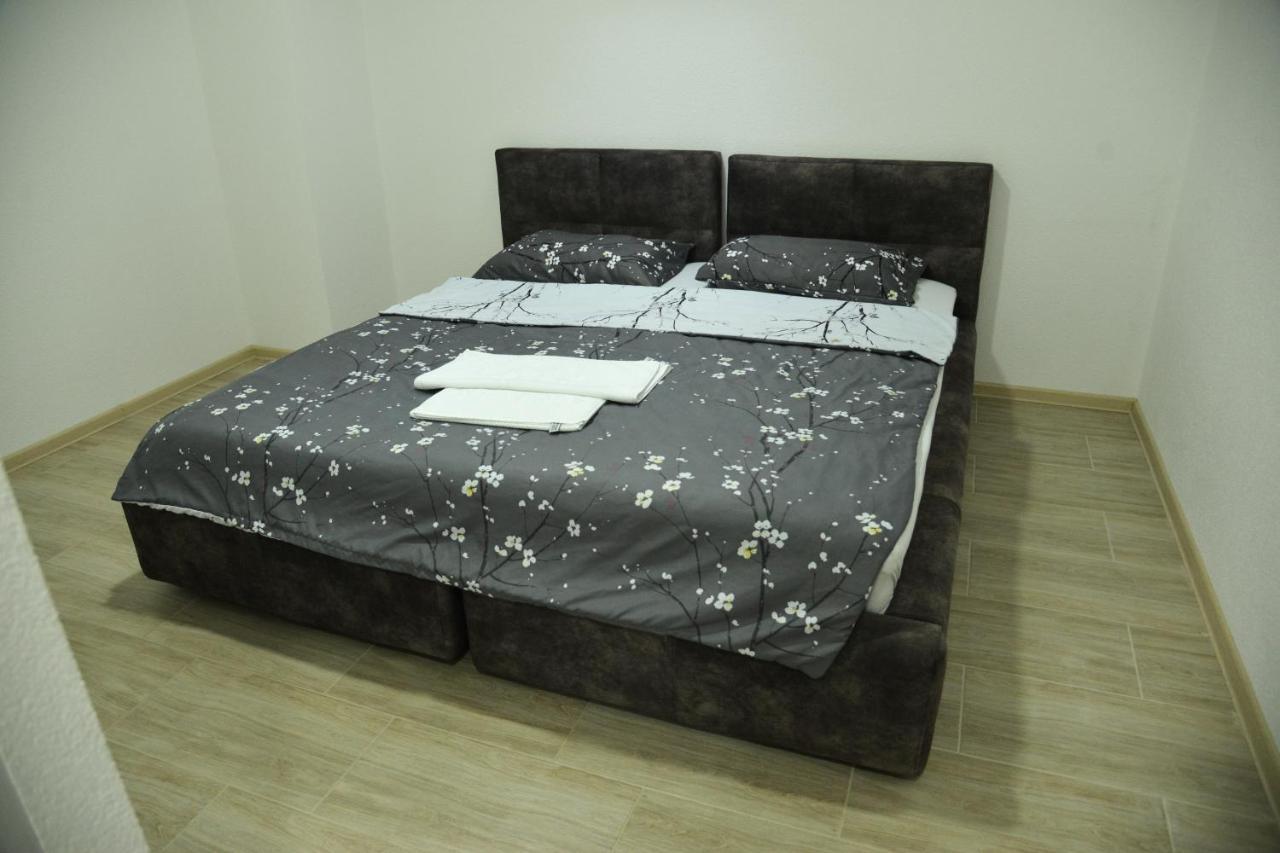 Binta Hostel Vranje Kültér fotó